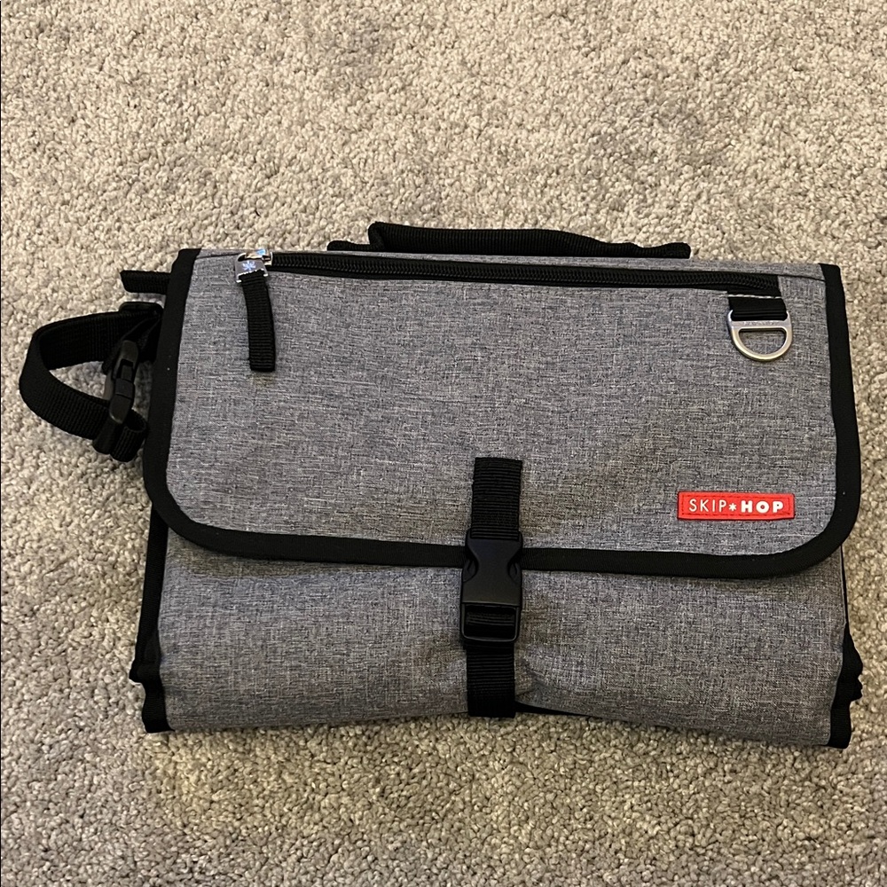 Skip Hop Black and Gray Pronto Changing Station Diaper Wallet